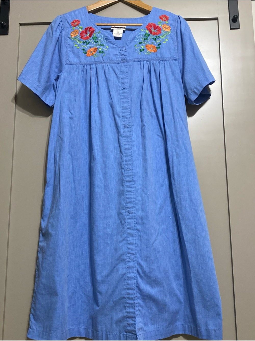 Embroidered Blue Button-Front Nightgown Robe - Comfortable Women's Sleepwear